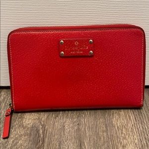 Kate Spade Grand Street zip travel wallet